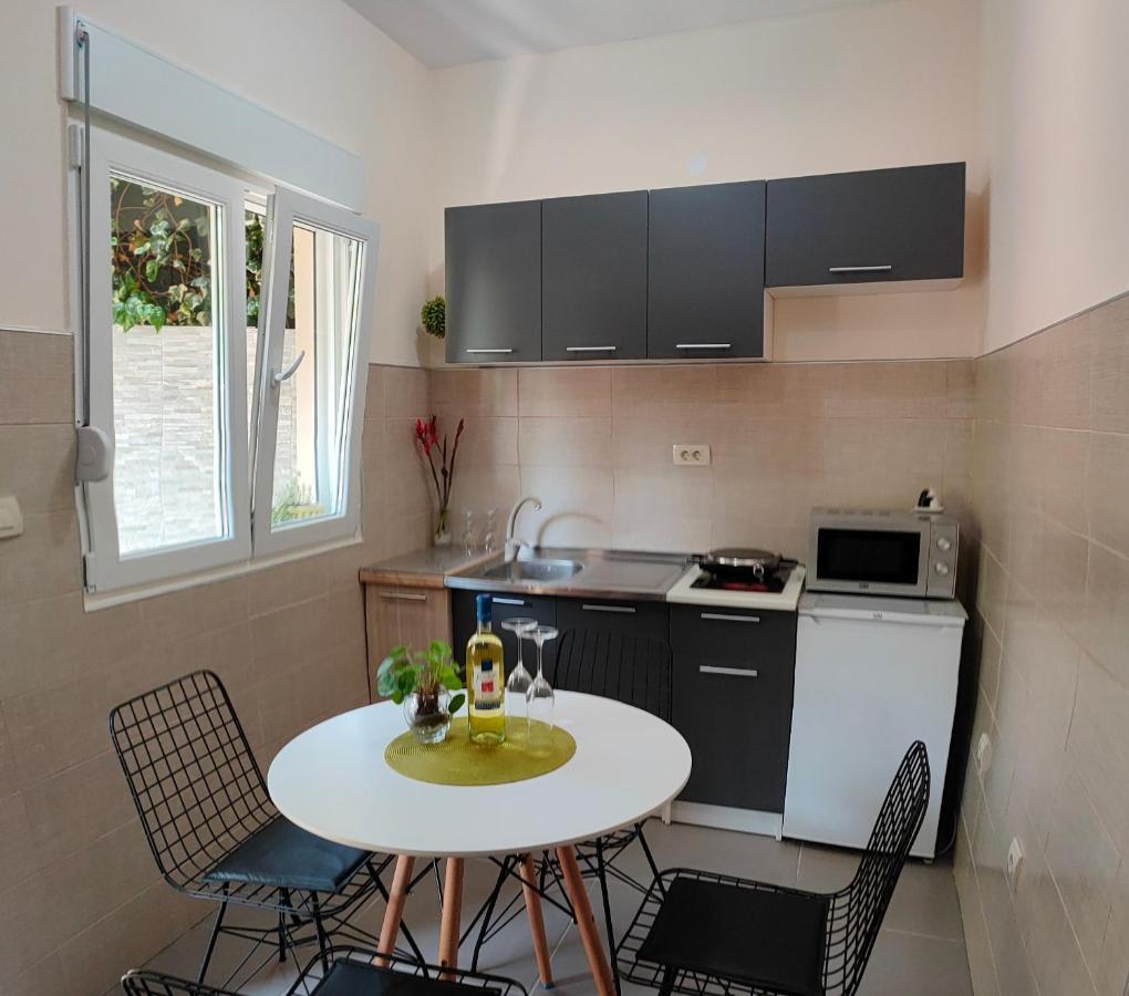 Studio Apartman Rea كوتور المظهر الخارجي الصورة