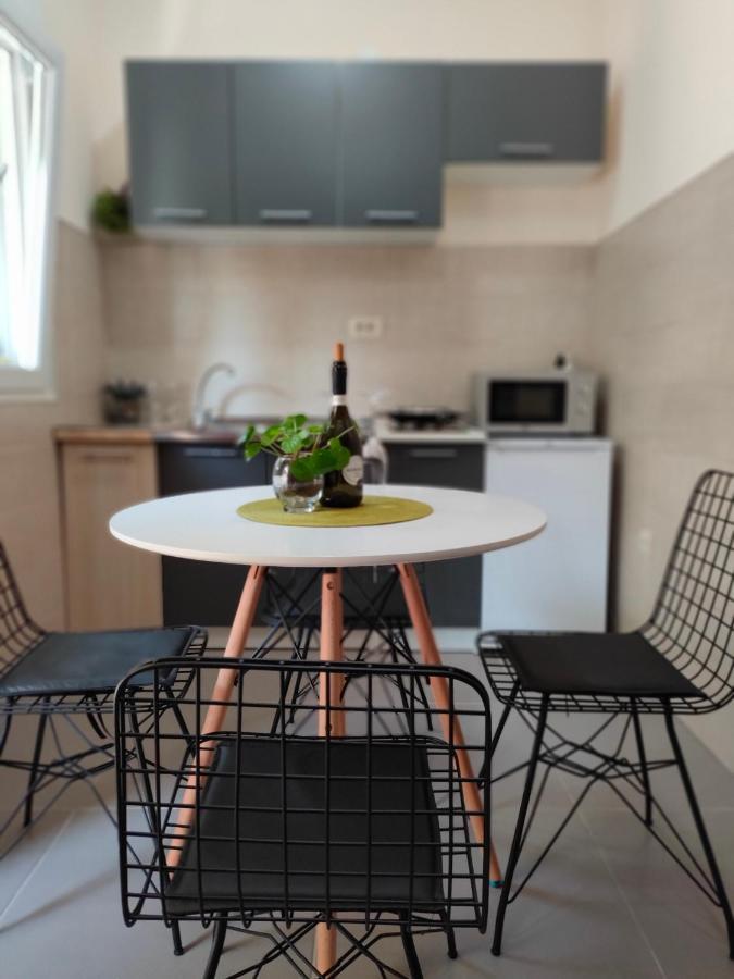 Studio Apartman Rea كوتور المظهر الخارجي الصورة